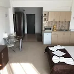 Cristiana Apartament *